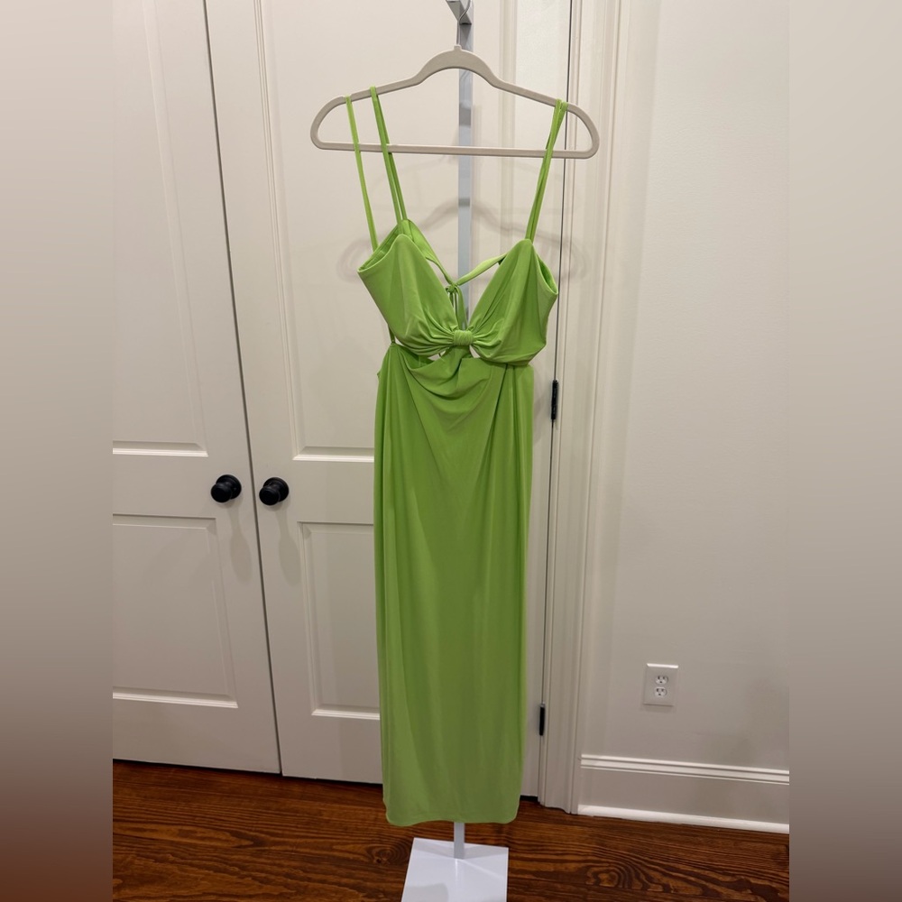 Mac Duggal 27110 Size 6 Bright Lime Neon Green Cutout Twist Open Back Maxi Dress - Picture 5 of 9